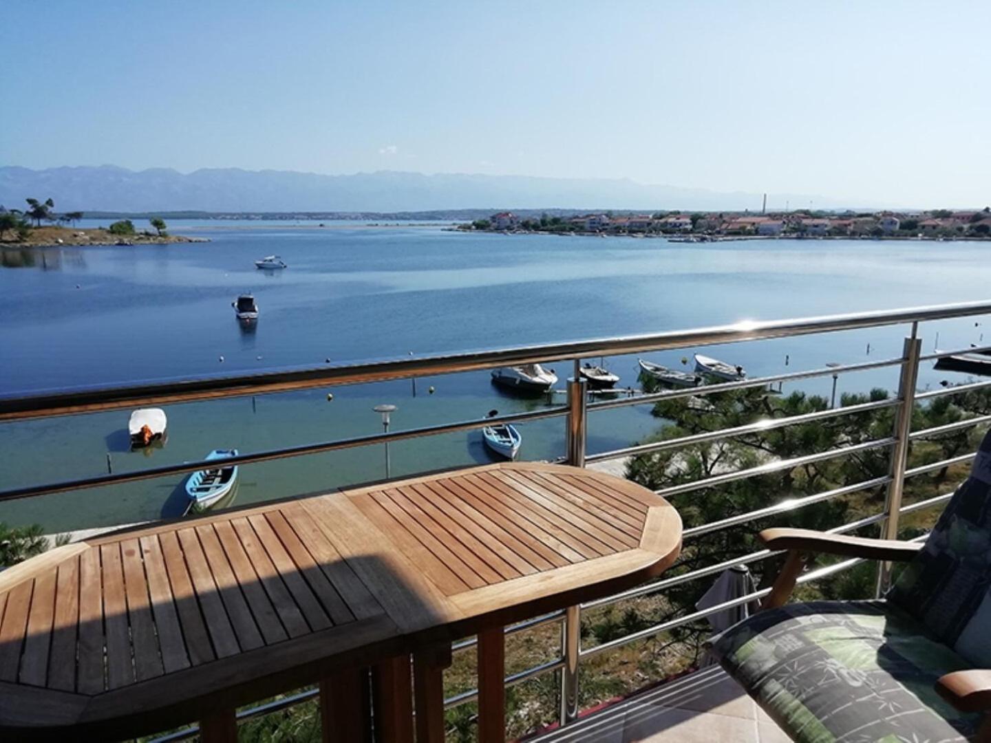 Apartments Ljilja นิน ภายนอก รูปภาพ