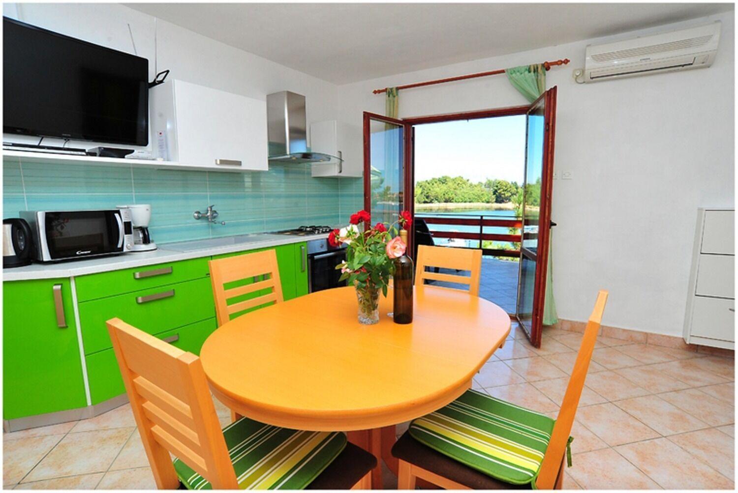 Apartments Ljilja นิน ภายนอก รูปภาพ